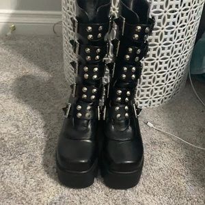 Cute cosplay boots or just regular goth style boots only worn a couple times